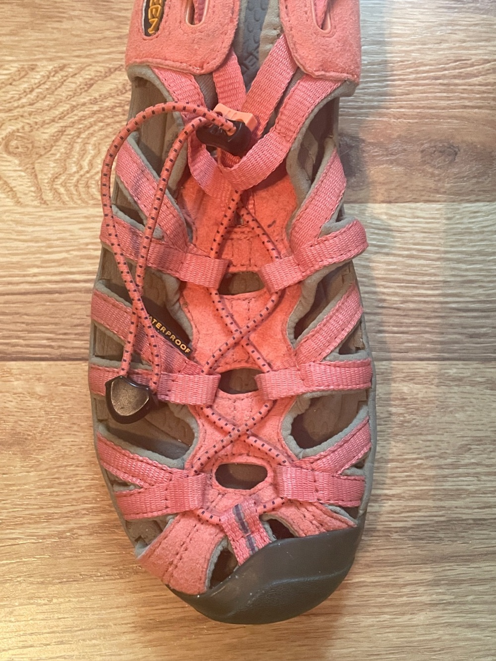 READ DESCRIPTION Women's Coral Keens Outdoor Hiking & Water Sandal - Picture 4 of 5